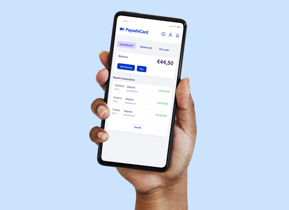 헤드폰을 쓴 paysafecard 공식 아트워크 캐릭터 — 브랜드 네이비 배경
